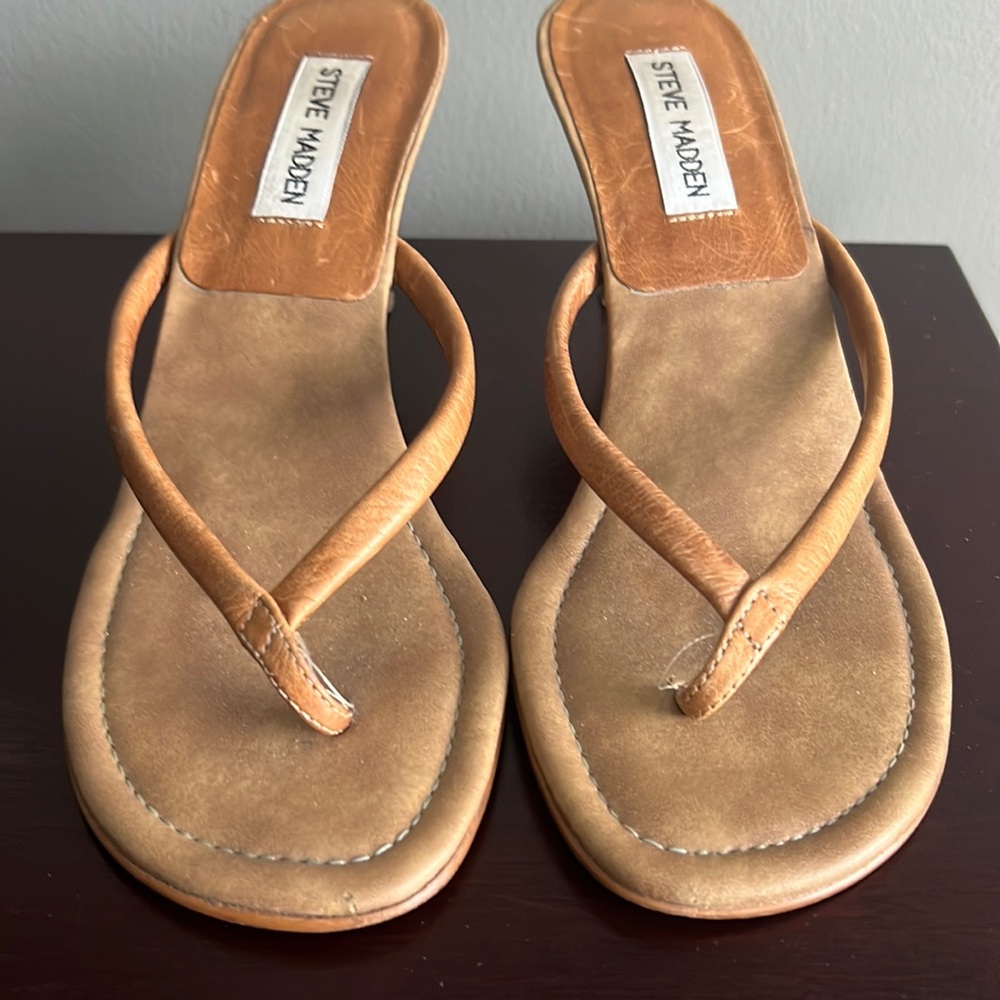 Steve Madden Gumdrop Thong Sandals size 7